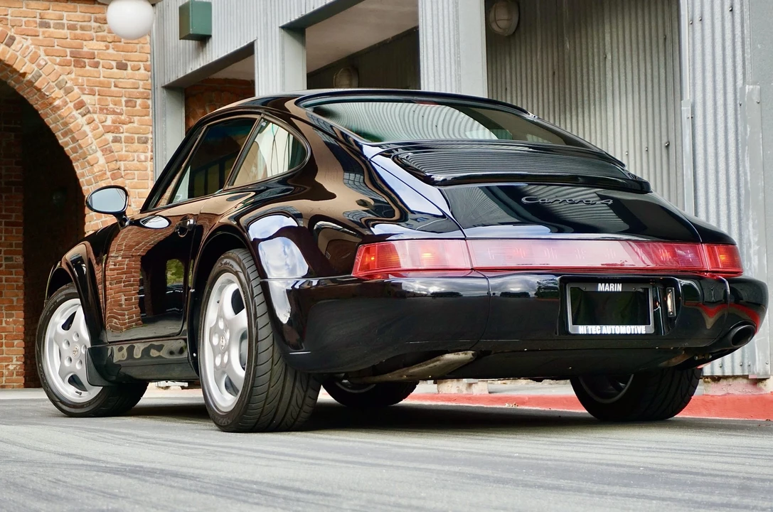 1994 Porsche 964 Carrera 4 - Image 18 of 31