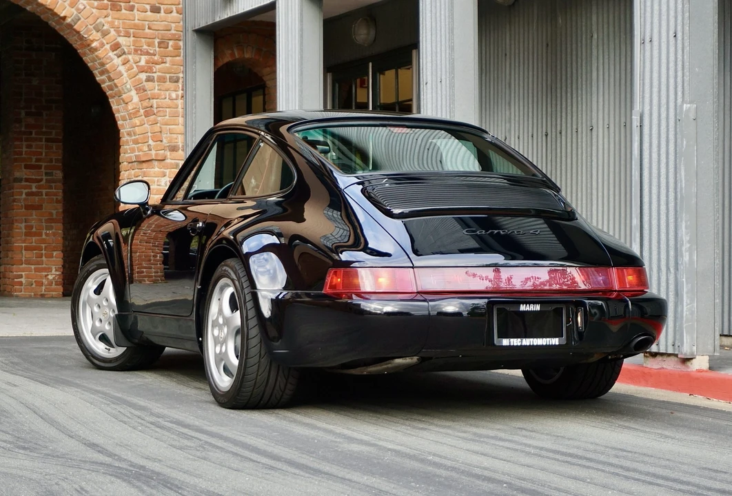 1994 Porsche 964 Carrera 4 - Image 19 of 31