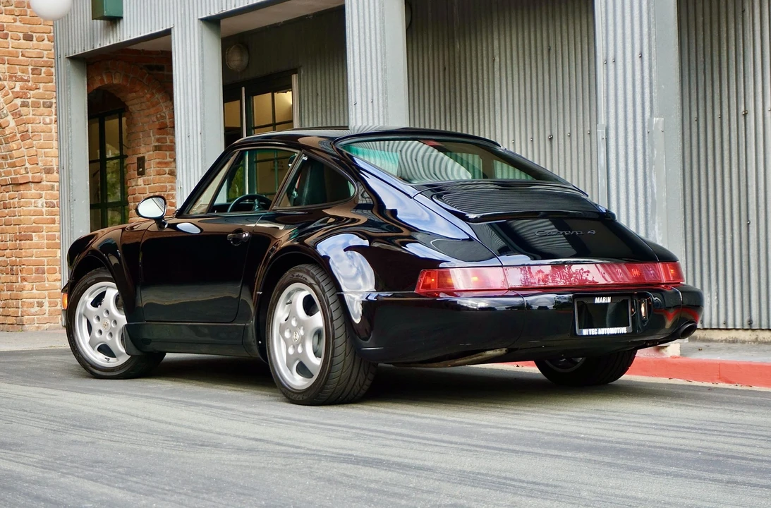 1994 Porsche 964 Carrera 4 - Image 13 of 31