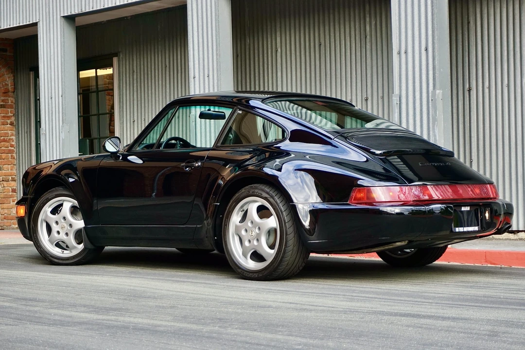 1994 Porsche 964 Carrera 4 - Image 12 of 31