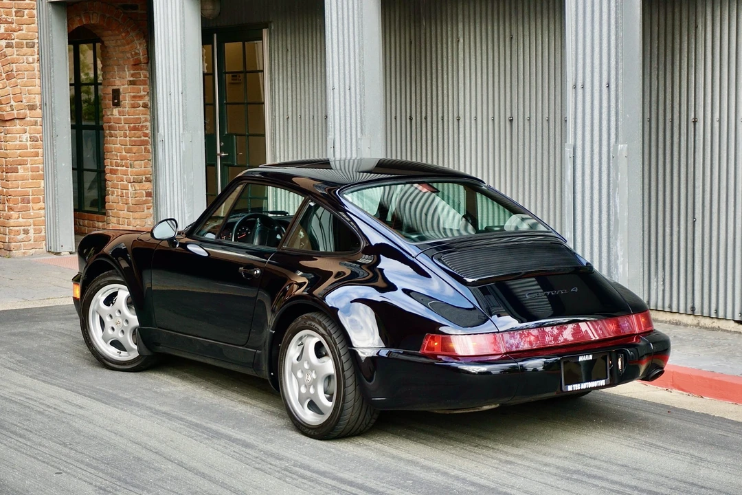 1994 Porsche 964 Carrera 4 - Image 14 of 31