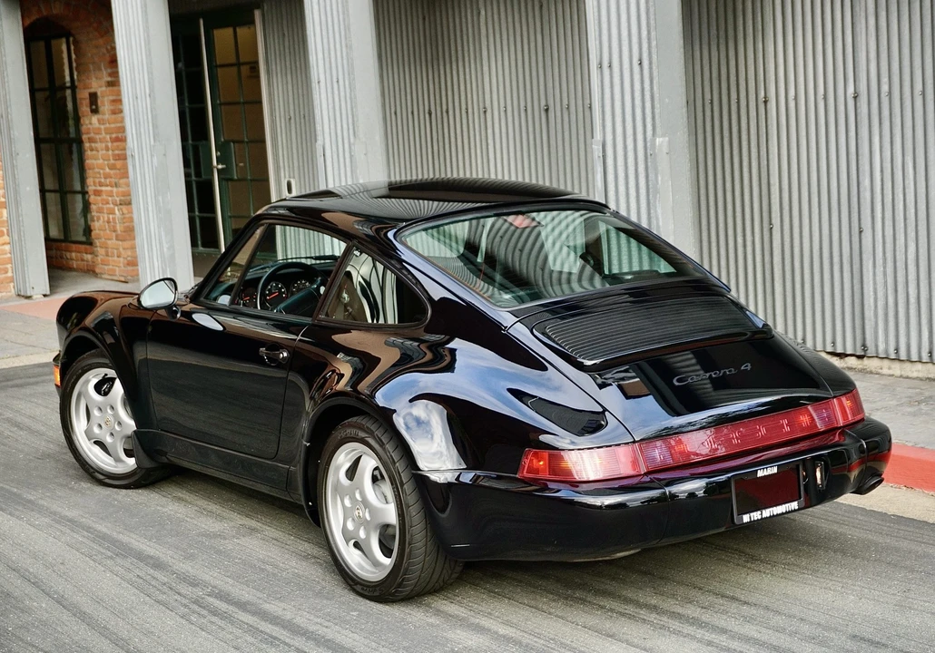 1994 Porsche 964 Carrera 4 - Image 16 of 31