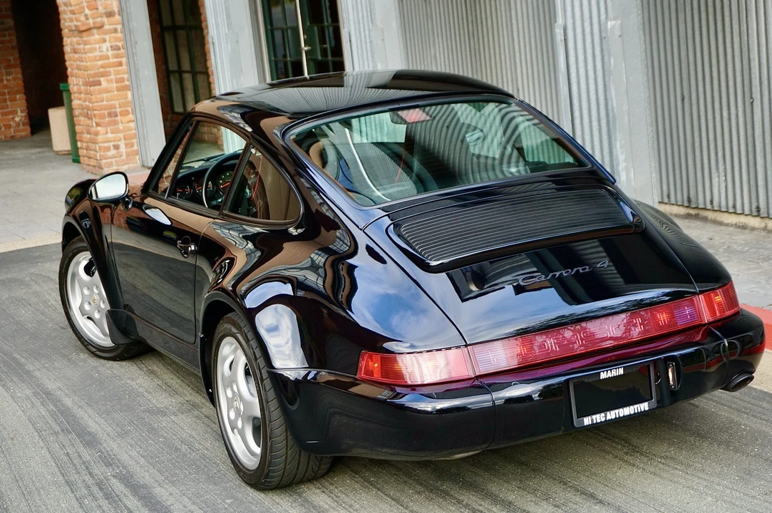 1994 Porsche 964 Carrera 4 - Image 17 of 31