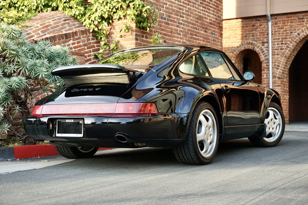 1994 Porsche 964 Carrera 4 - Image 27 of 31