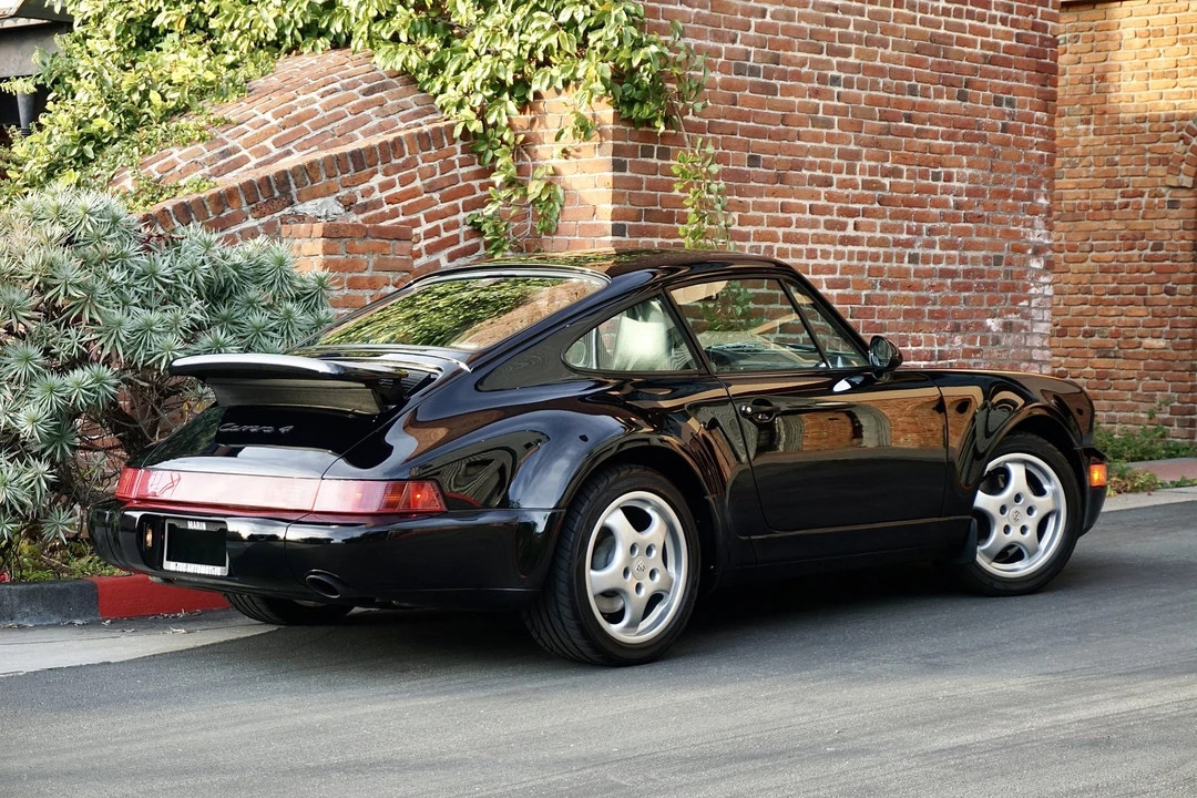1994 Porsche 964 Carrera 4 - Image 29 of 31