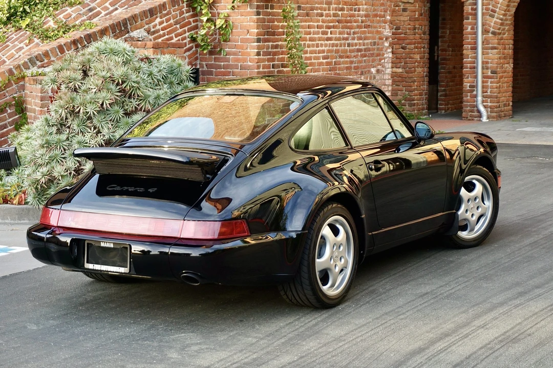 1994 Porsche 964 Carrera 4 - Image 28 of 31