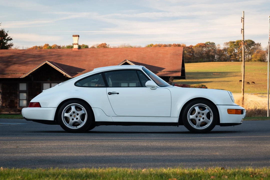 1994 Porsche 964 Carrera 4 - Image 4 of 31