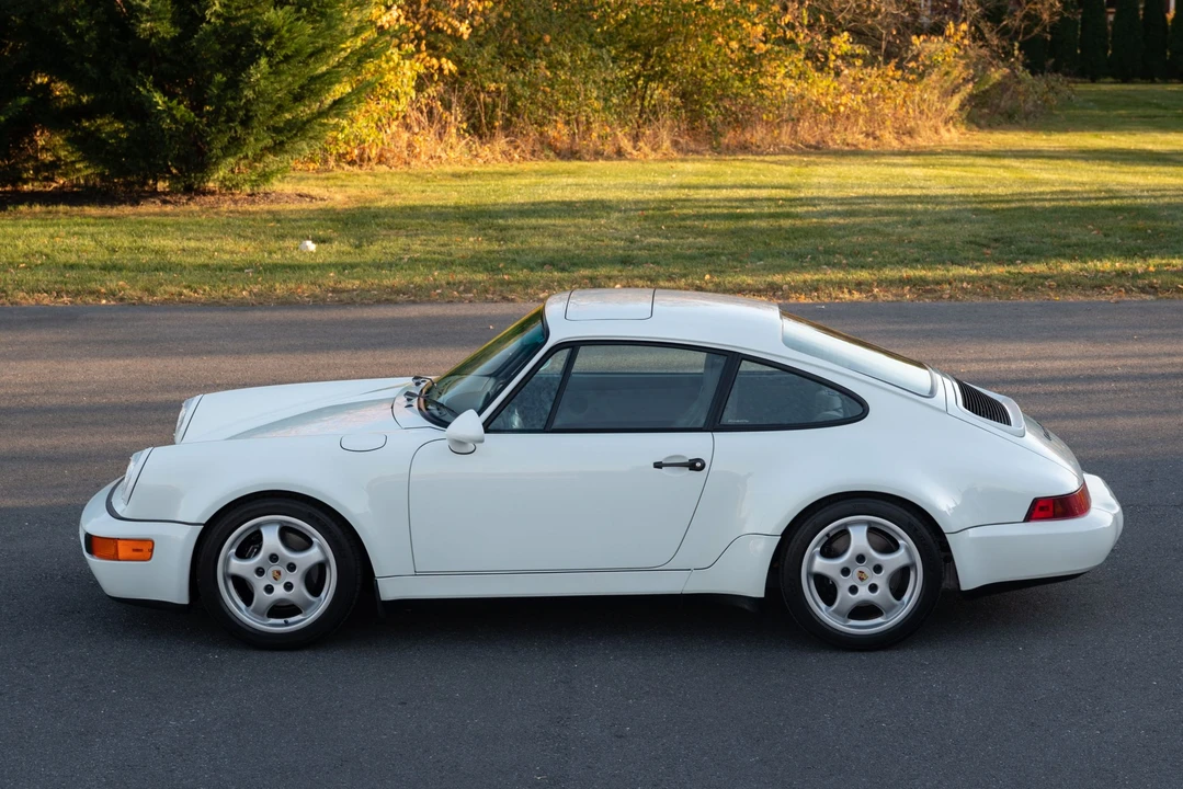 1994 Porsche 964 Carrera 4 - Image 16 of 31