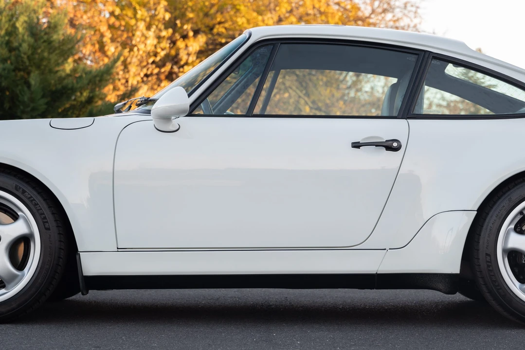 1994 Porsche 964 Carrera 4 - Image 27 of 31