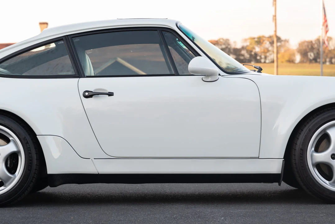 1994 Porsche 964 Carrera 4 - Image 30 of 31