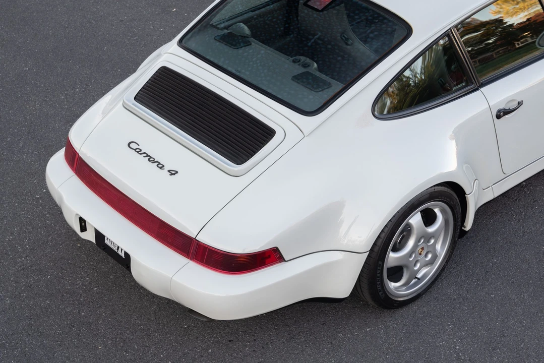 1994 Porsche 964 Carrera 4 - Image 23 of 31