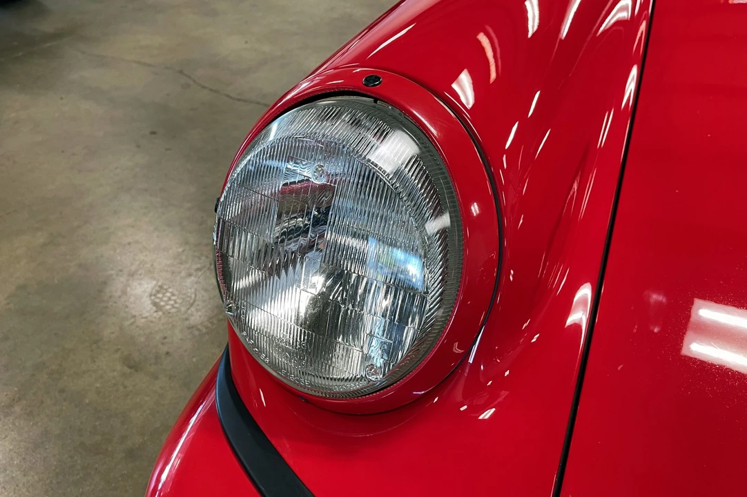 1994 Porsche 964 Carrera 4 - Image 28 of 31