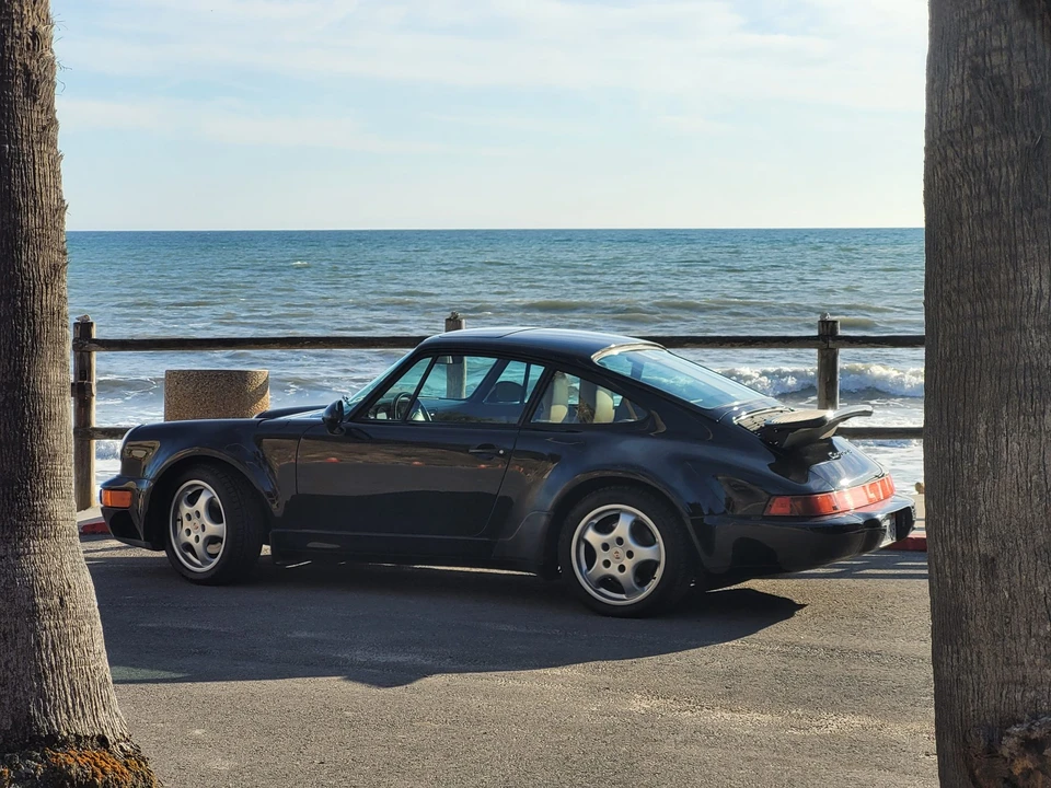 1994 Porsche 964 Carrera 4 - Image 28 of 31