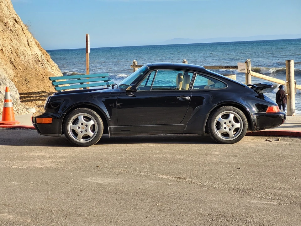 1994 Porsche 964 Carrera 4 - Image 24 of 31