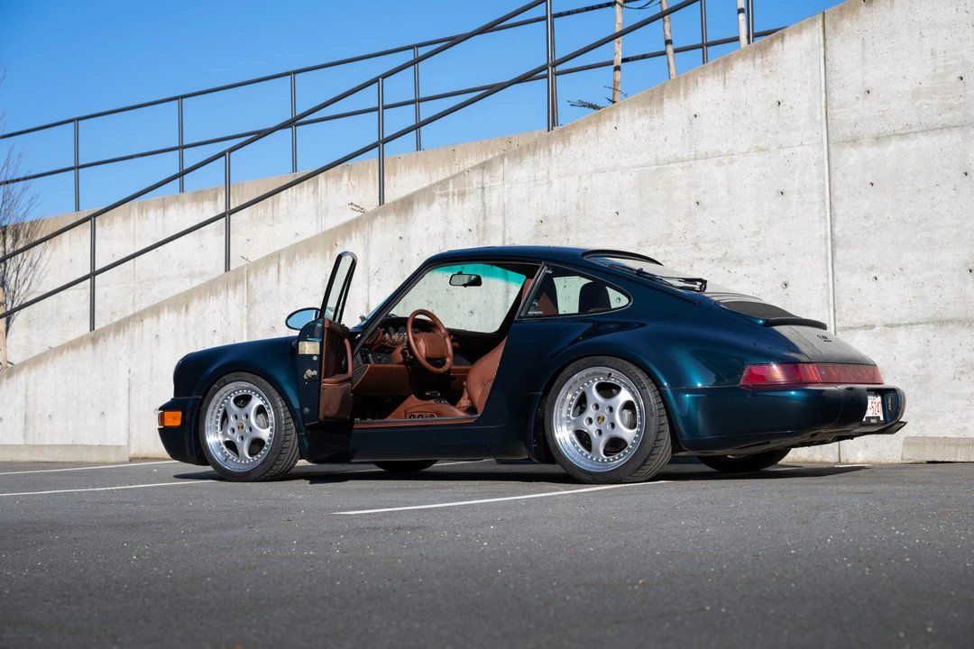 1994 Porsche 964 Carrera 4 - Image 8 of 31