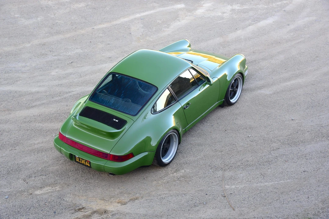 1994 Porsche 964 Carrera 4 - Image 6 of 31