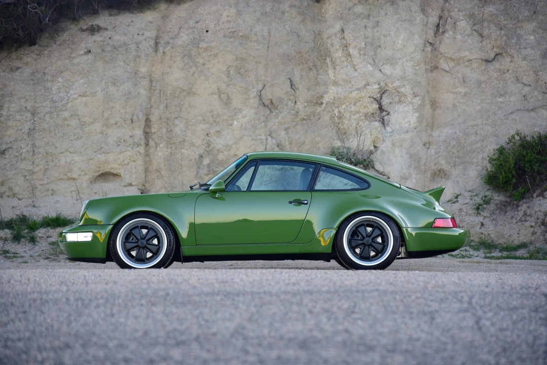 1994 Porsche 964 Carrera 4 - Image 7 of 31