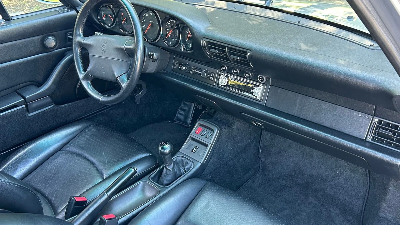 1994 Porsche 964 Carrera - Image 8 of 31