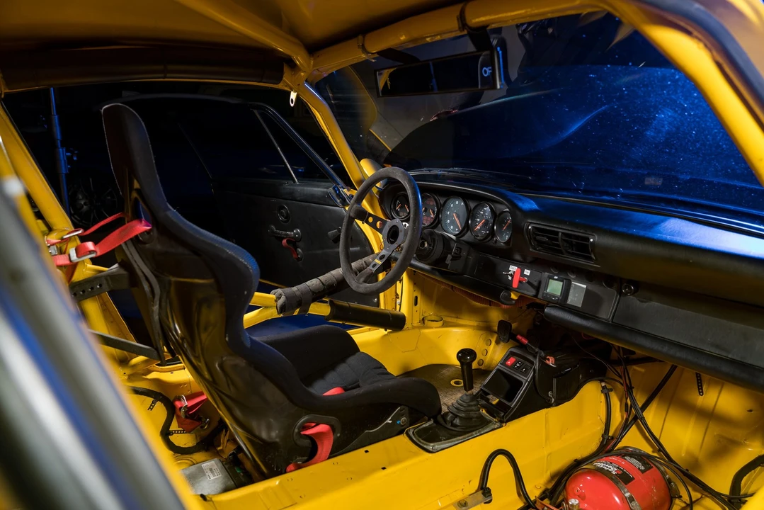 1994 Porsche 964 Carrera - Image 26 of 31