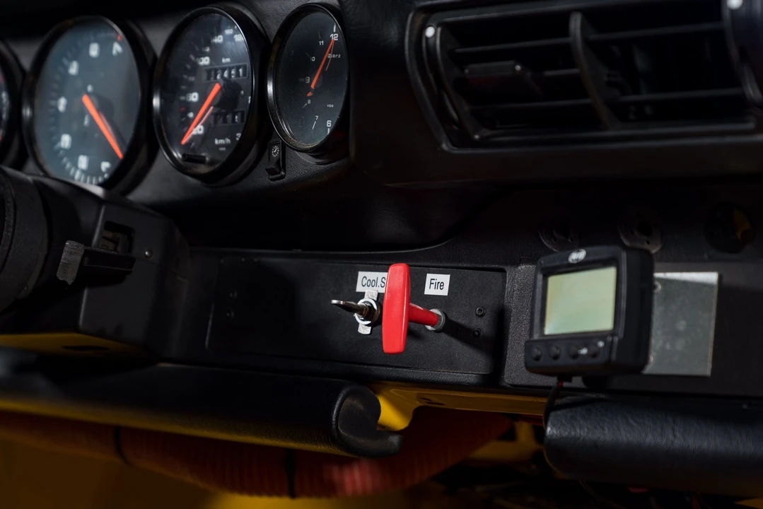1994 Porsche 964 Carrera - Image 28 of 31
