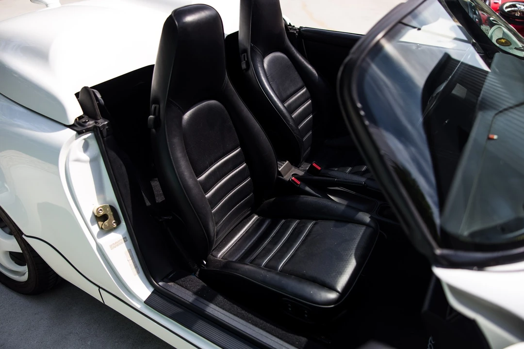 1994 Porsche 964 Speedster - Image 26 of 31