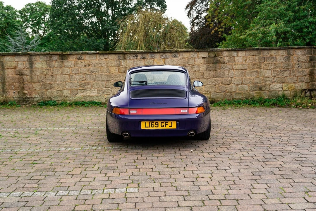 1994 Porsche 993 Carrera - Image 9 of 30