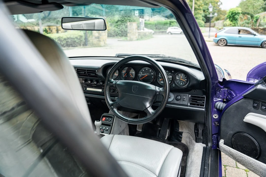 1994 Porsche 993 Carrera - Image 26 of 30