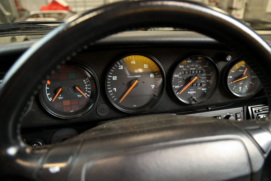 1994 Porsche 964 Speedster - Image 11 of 31