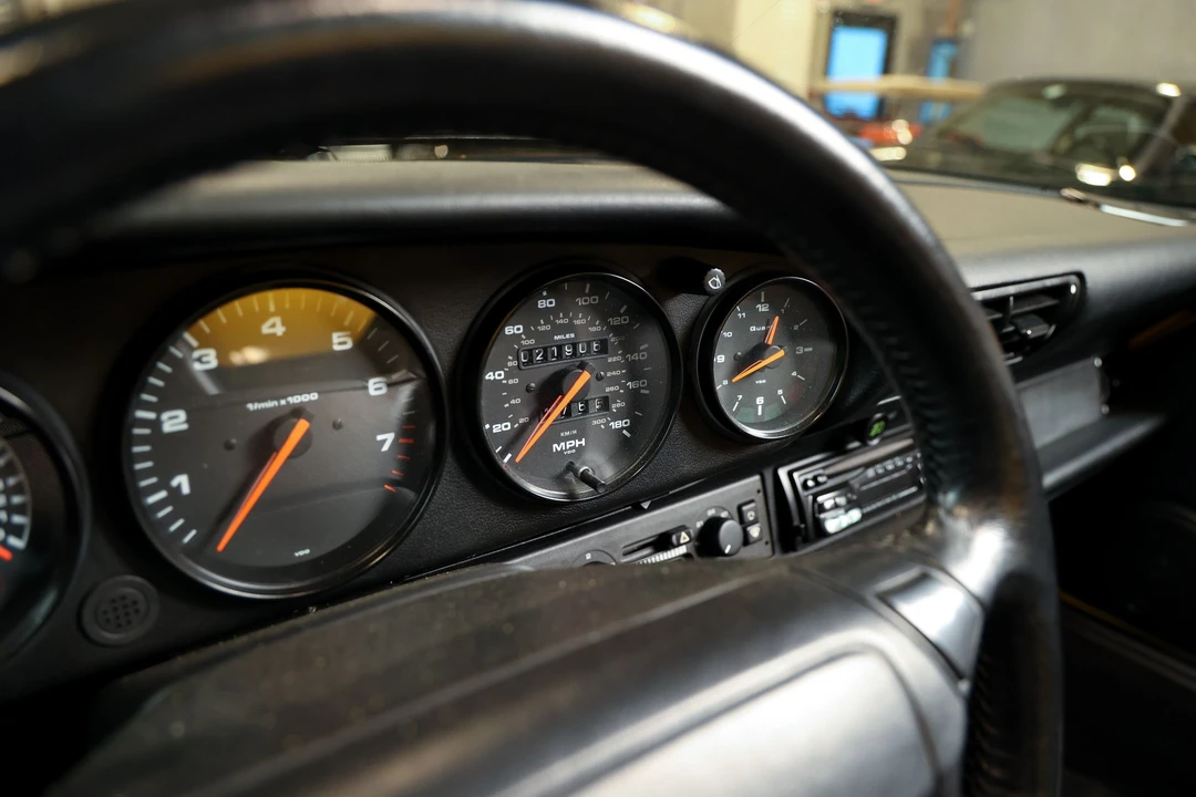1994 Porsche 964 Speedster - Image 8 of 31