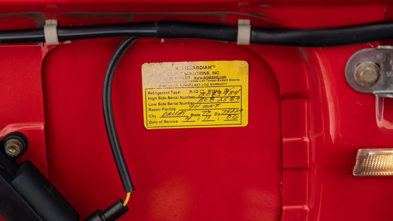 1994 Porsche 964 Speedster - Image 13 of 31