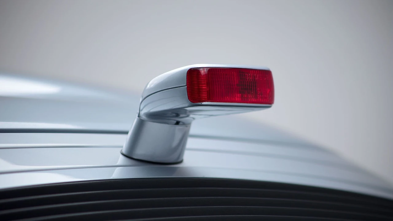 1994 Porsche 964 Speedster - Image 19 of 31