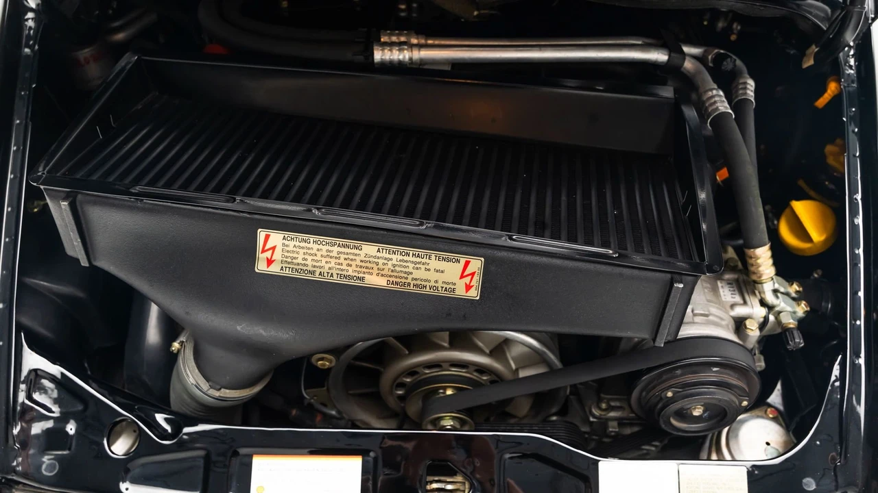 1994 Porsche 964 Turbo - Image 9 of 31