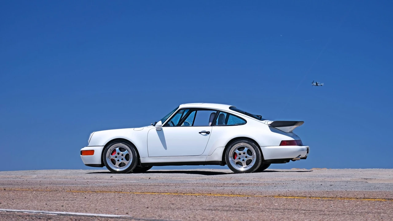 1994 Porsche 964 Turbo - Image 8 of 31