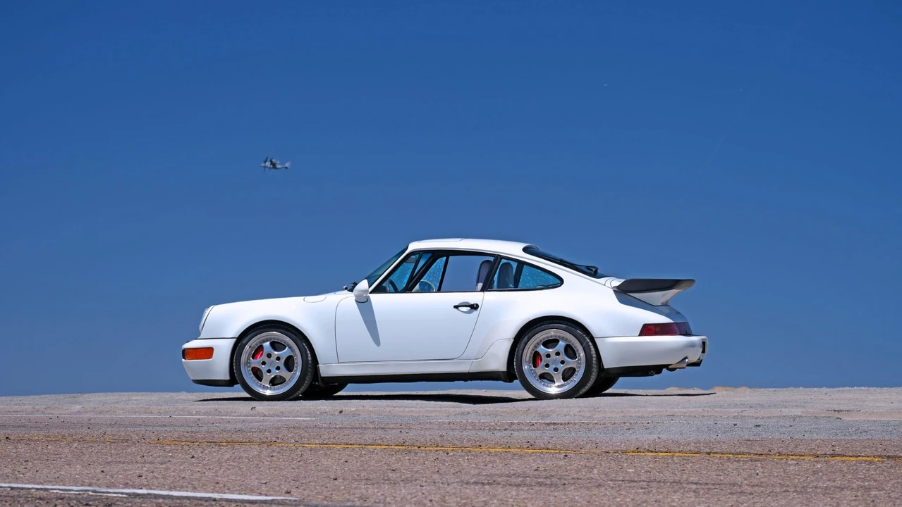 1994 Porsche 964 Turbo - Image 9 of 31