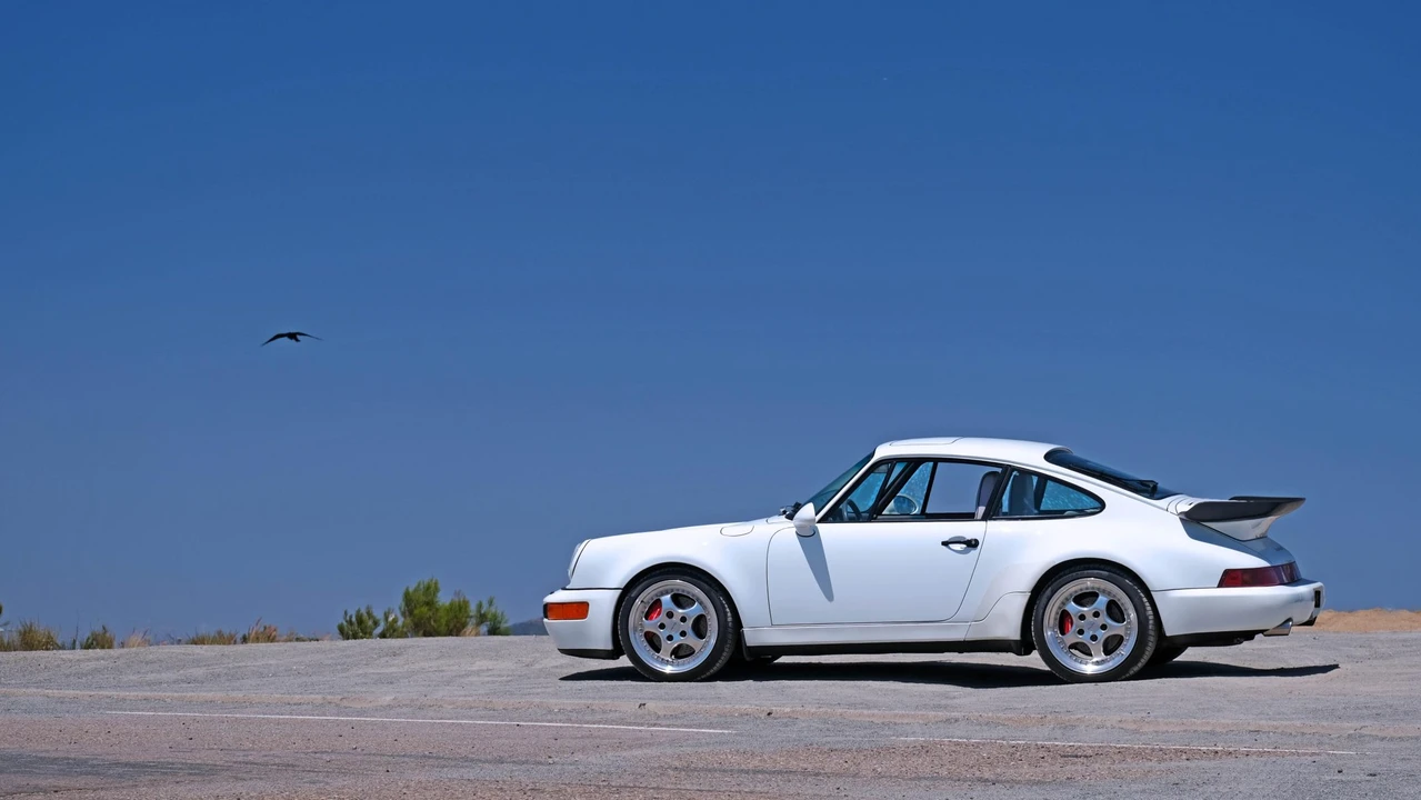 1994 Porsche 964 Turbo - Image 10 of 31