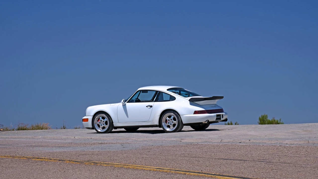 1994 Porsche 964 Turbo - Image 16 of 31