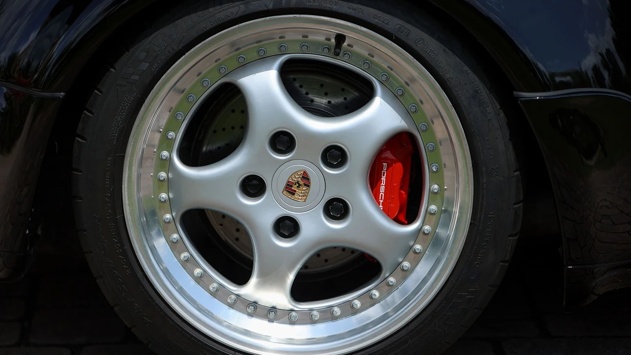 1994 Porsche 964 Turbo - Image 22 of 31