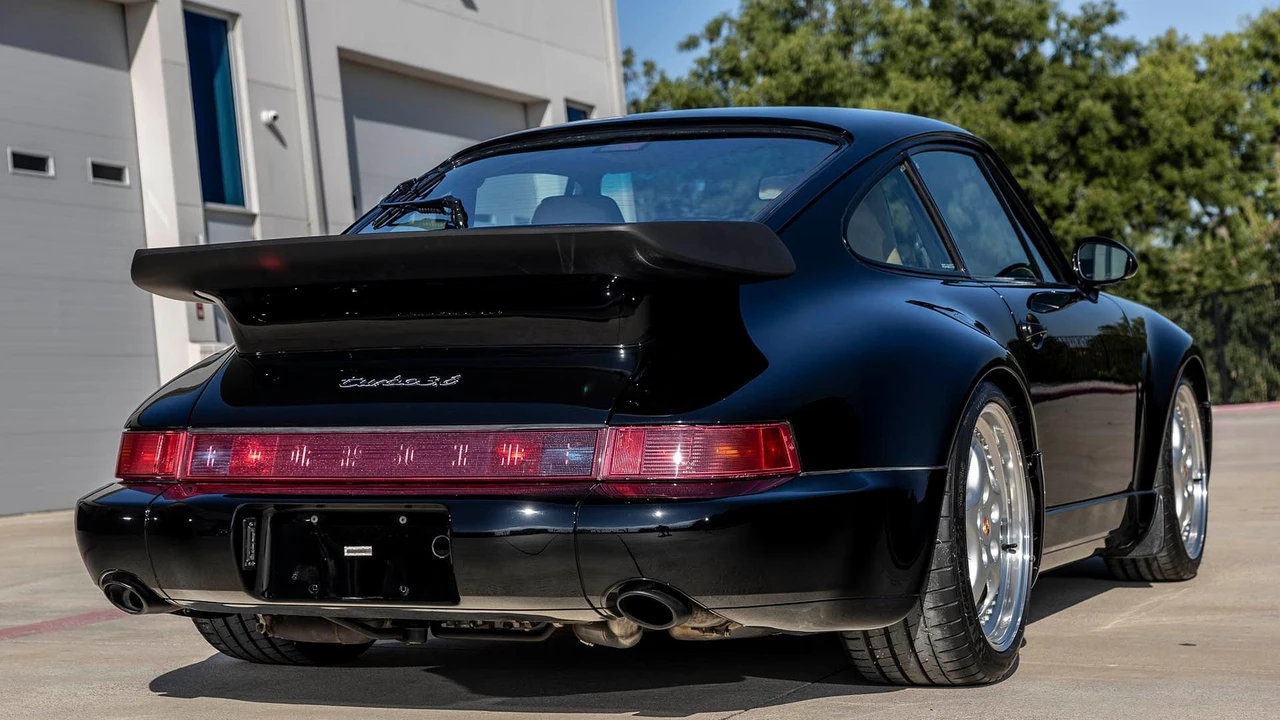 1994 Porsche 964 Turbo - Image 10 of 31