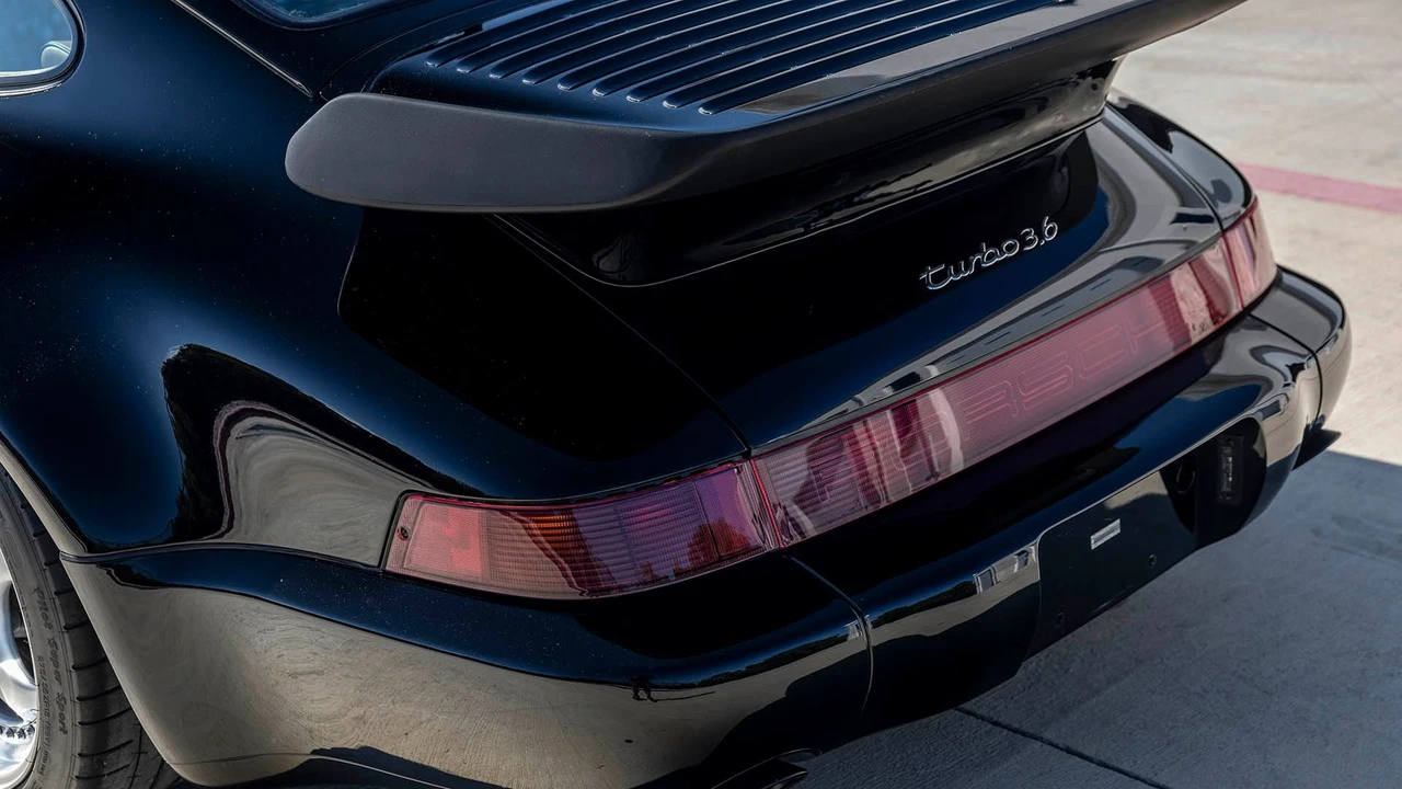 1994 Porsche 964 Turbo - Image 29 of 31