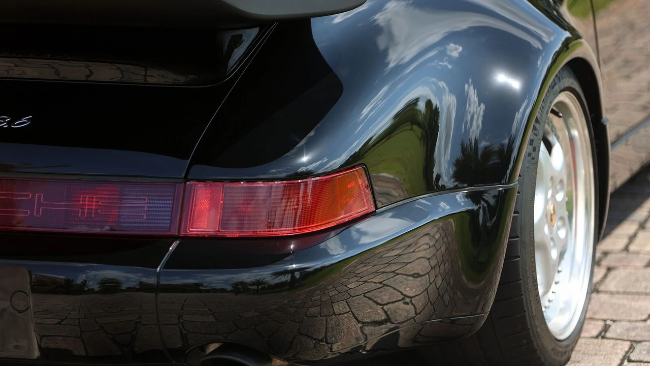 1994 Porsche 964 Turbo - Image 17 of 31
