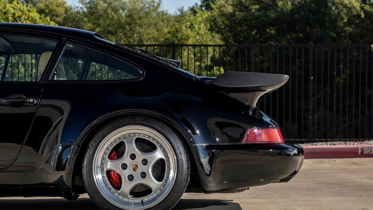 1994 Porsche 964 Turbo - Image 22 of 31