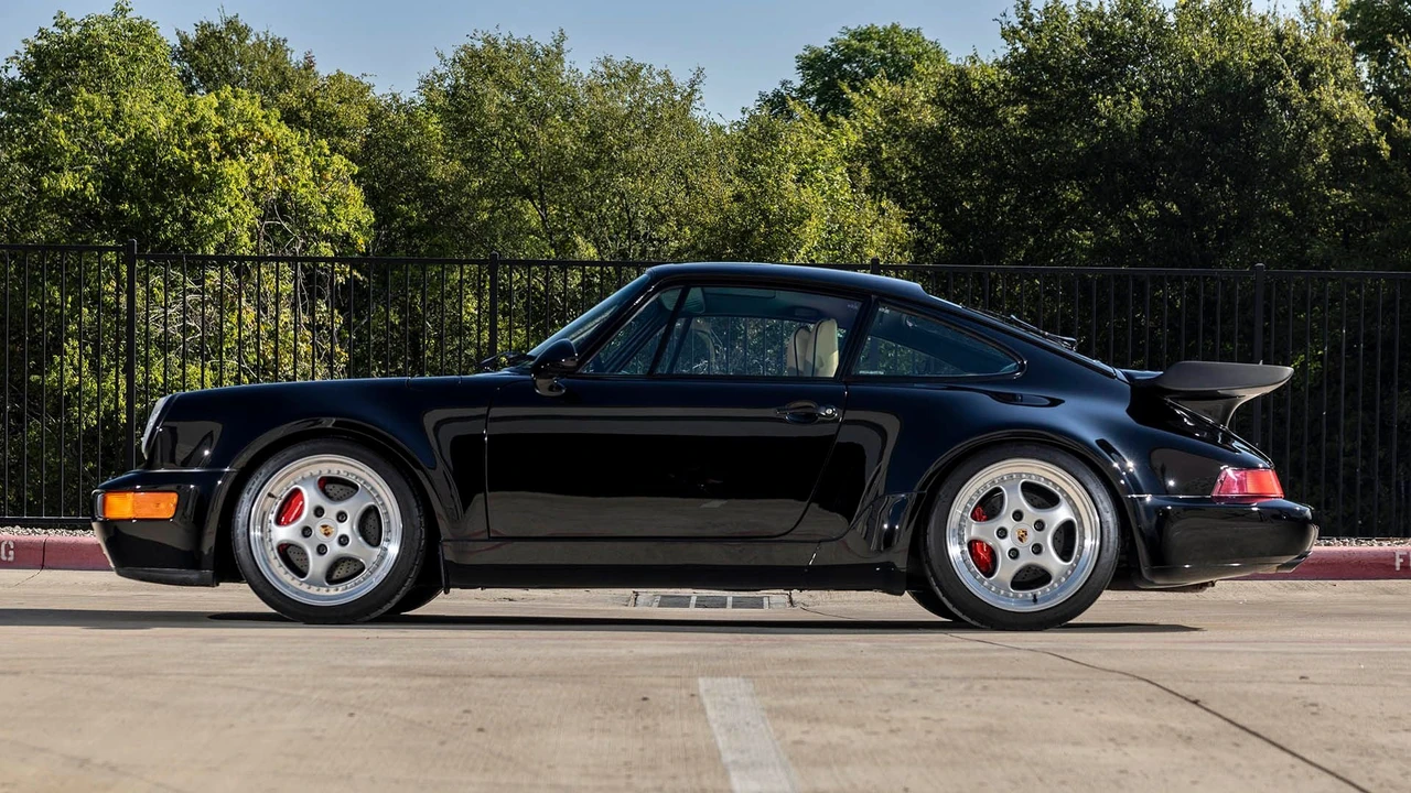 1994 Porsche 964 Turbo - Image 13 of 31