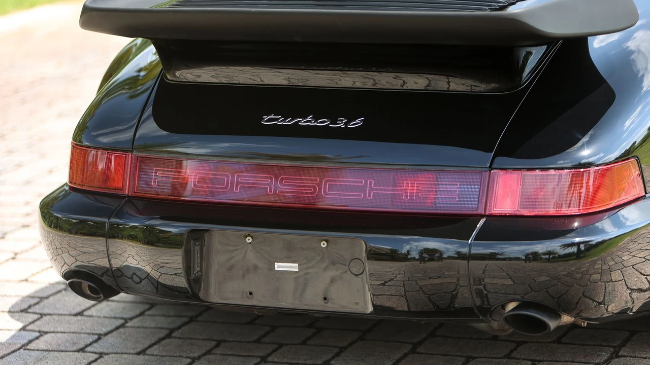 1994 Porsche 964 Turbo - Image 13 of 31