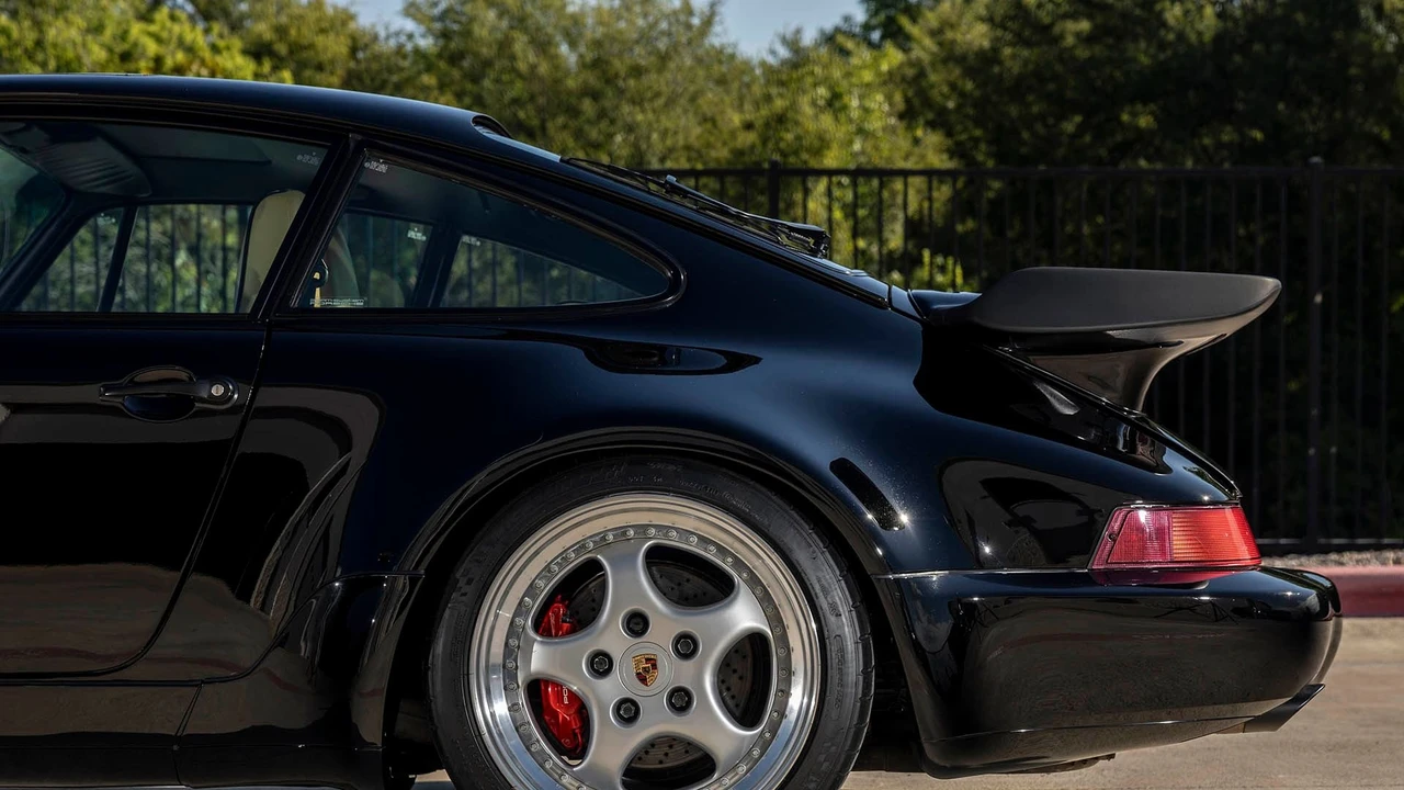 1994 Porsche 964 Turbo - Image 14 of 31