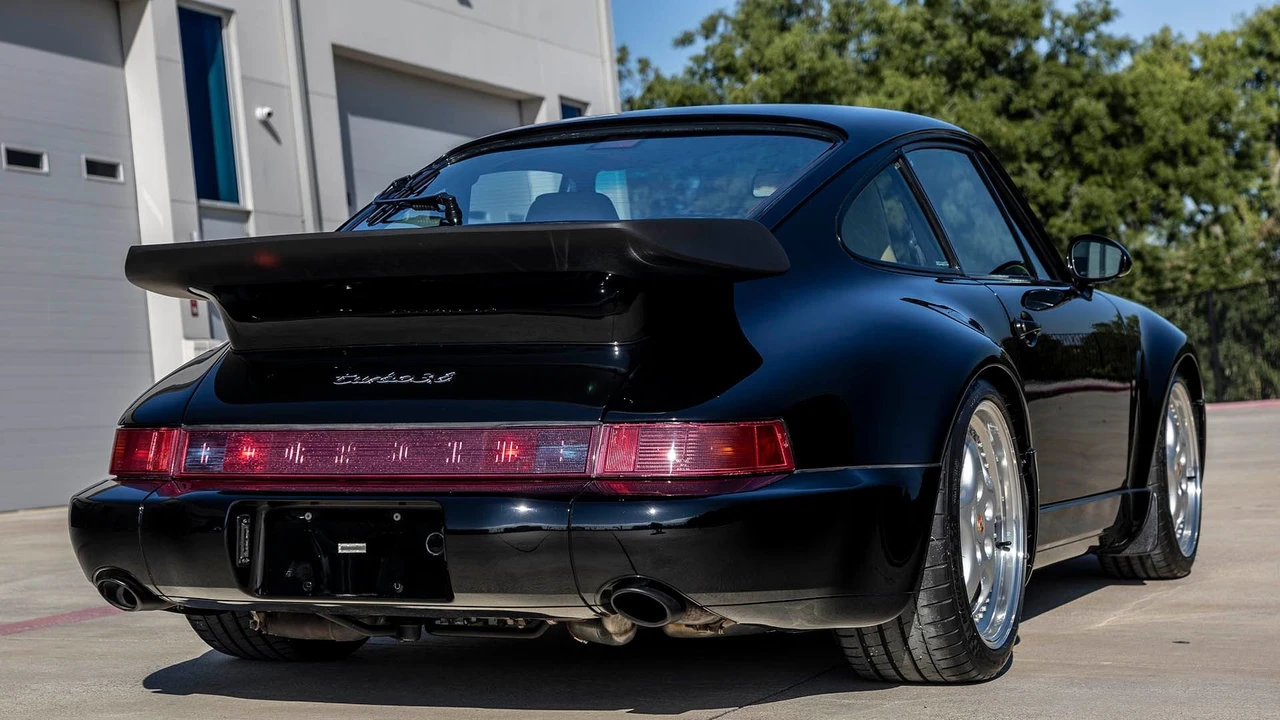 1994 Porsche 964 Turbo - Image 9 of 31