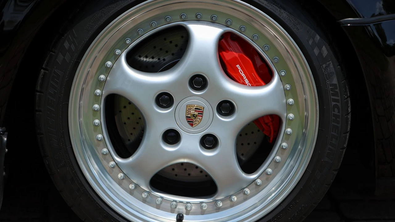 1994 Porsche 964 Turbo - Image 24 of 31