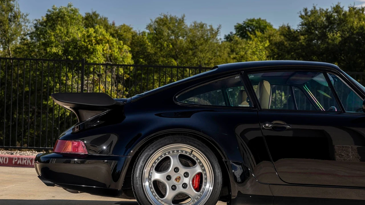 1994 Porsche 964 Turbo - Image 21 of 31