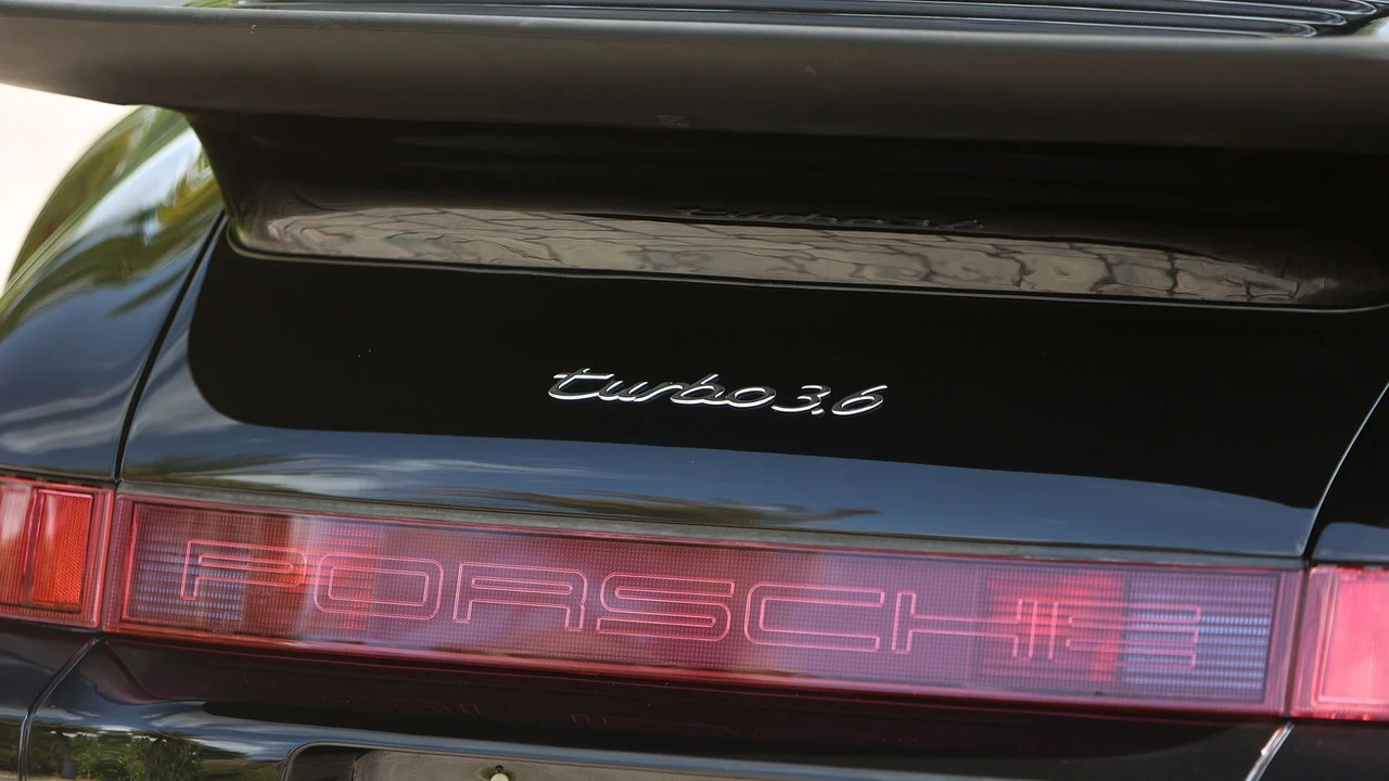 1994 Porsche 964 Turbo - Image 15 of 31