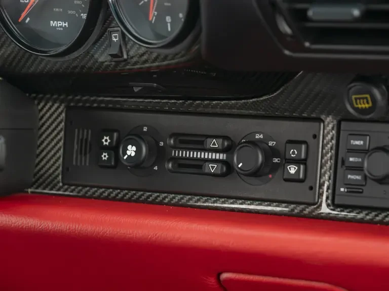 1994 Porsche 964 Turbo - Image 21 of 31