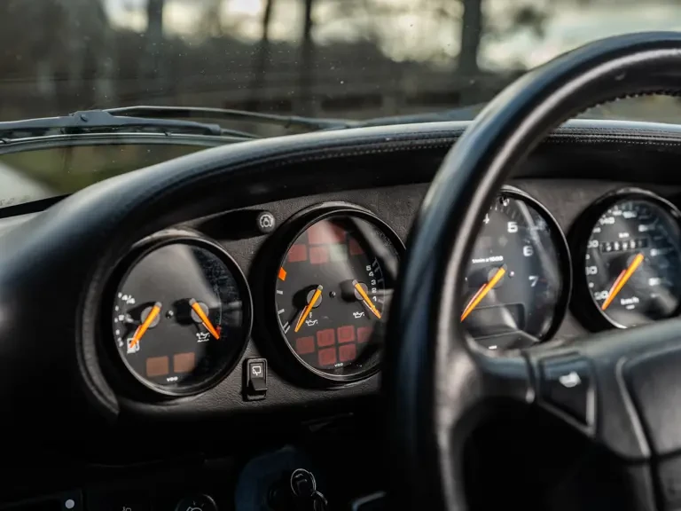 1994 Porsche 964 Turbo - Image 25 of 31